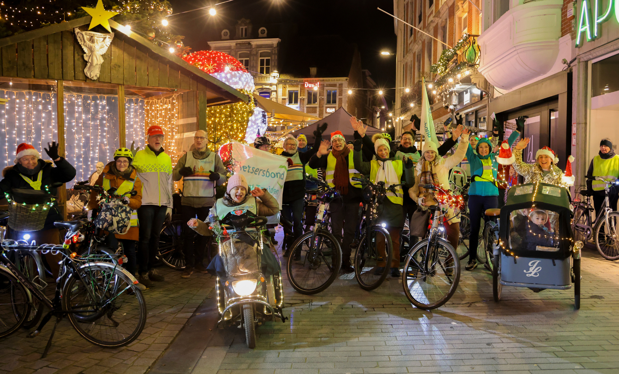 Fietsersbond Sint-Truiden organiseert vijfde lichtjes tocht door het centrum tussen Kerstmis en Nieuwjaar.